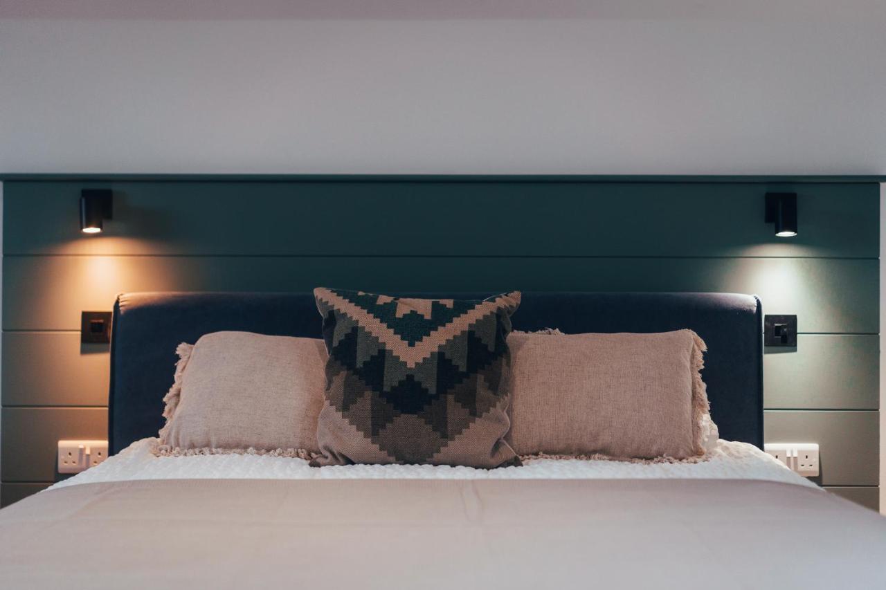 The Loft Studio Apartment - Above Detached New Build Garage Llanymynech Экстерьер фото