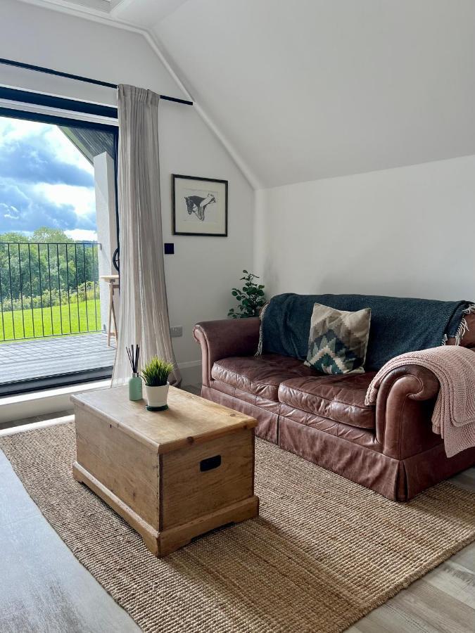 The Loft Studio Apartment - Above Detached New Build Garage Llanymynech Экстерьер фото